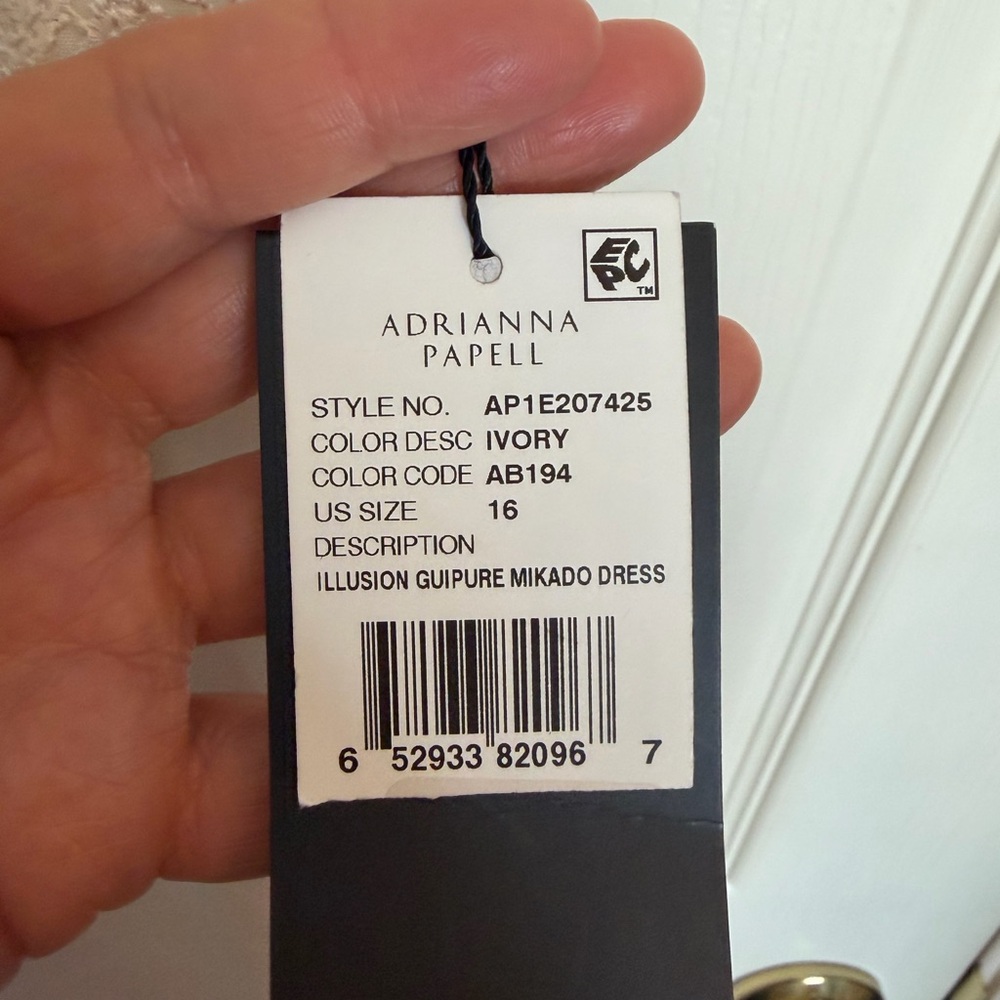 Adrianna Papell White Lace Wedding Dress - Picture 5 of 8